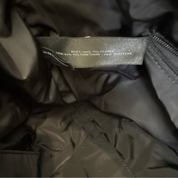 Marc Jacobs Bag Medium Quilted Tote Handbag Black With Gold Trim Zip Closure - Picture 10 of 10